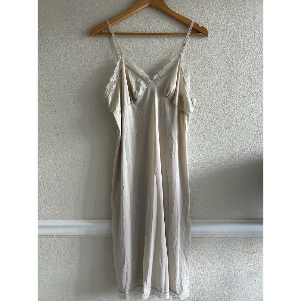 Vintage Deena Beige Laced Satin Nightgown Chemise Slip Size 38 Romantic Cottage